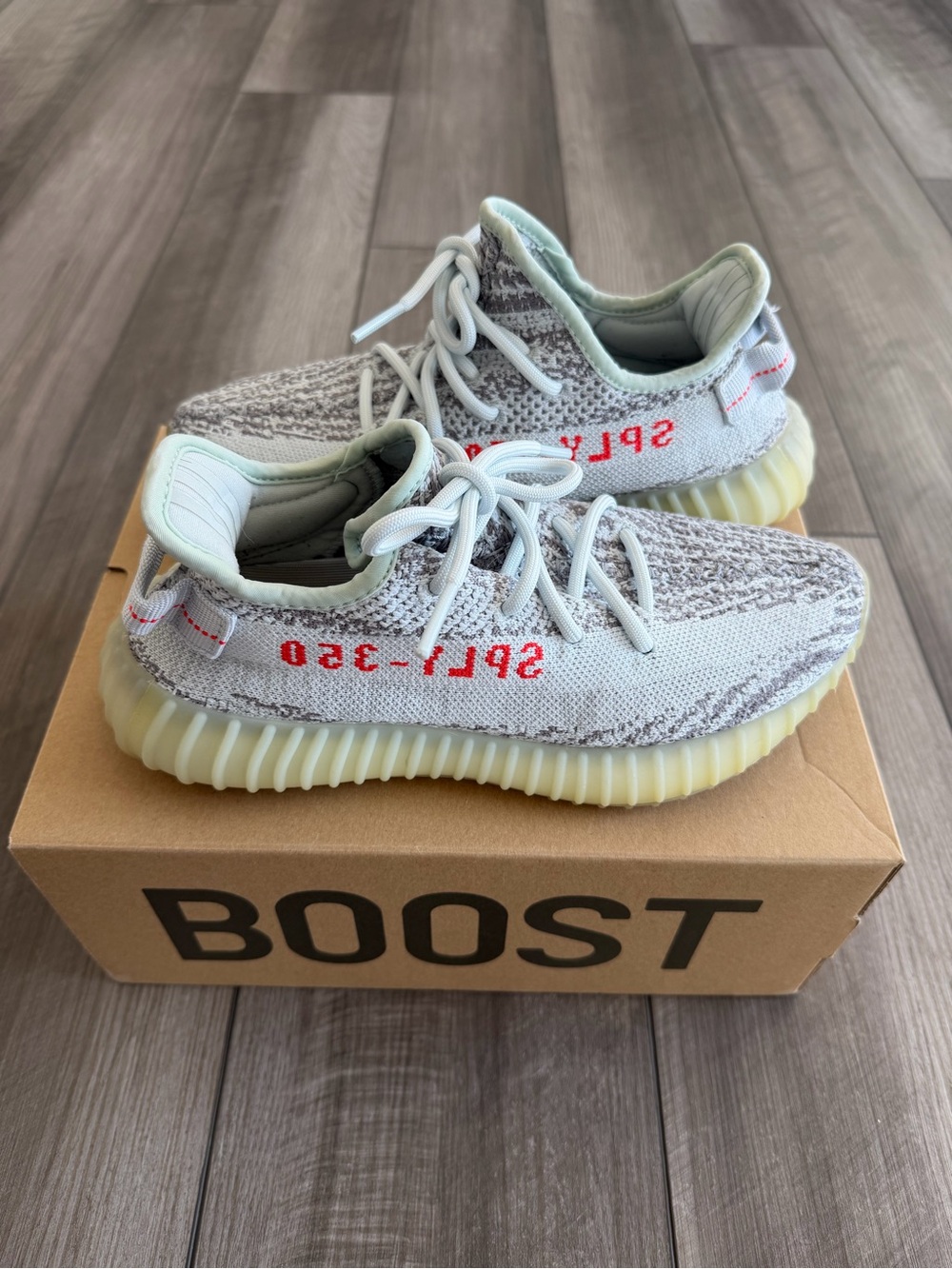 Yeezy Boost 350 V2 Sneakers Blue Tint - Picture 2 of 8